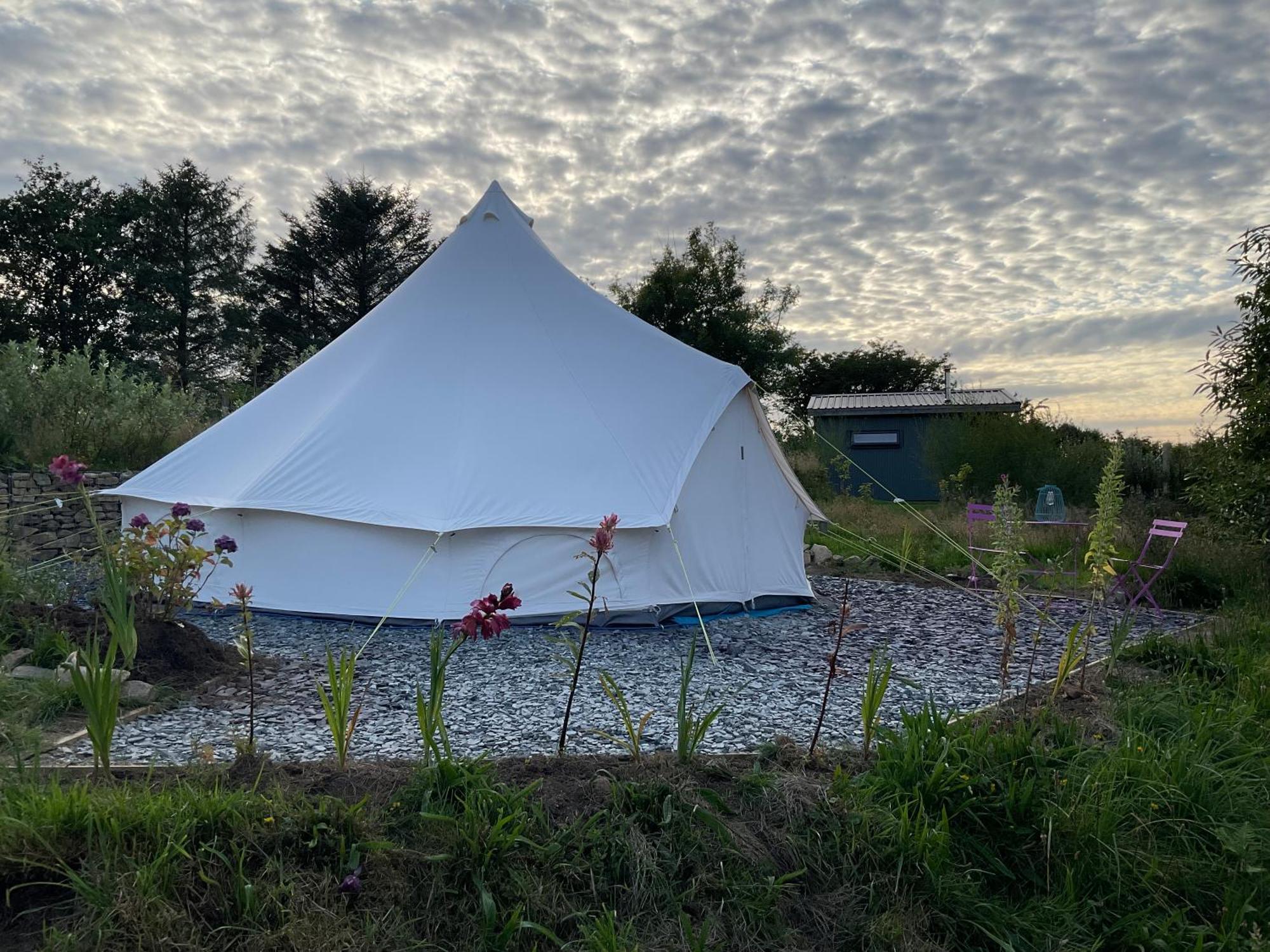 Glamping Meadow Bell Tent Stithians Екстериор снимка