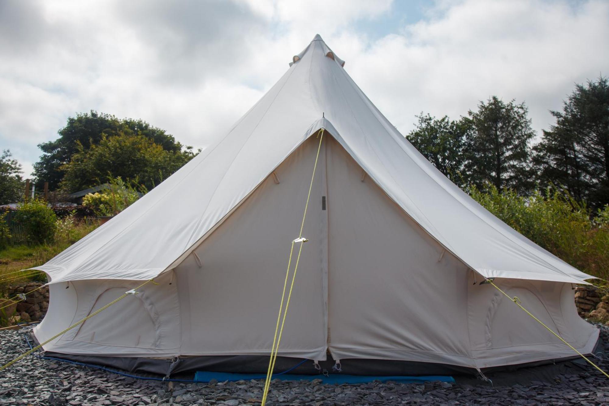 Glamping Meadow Bell Tent Stithians Екстериор снимка